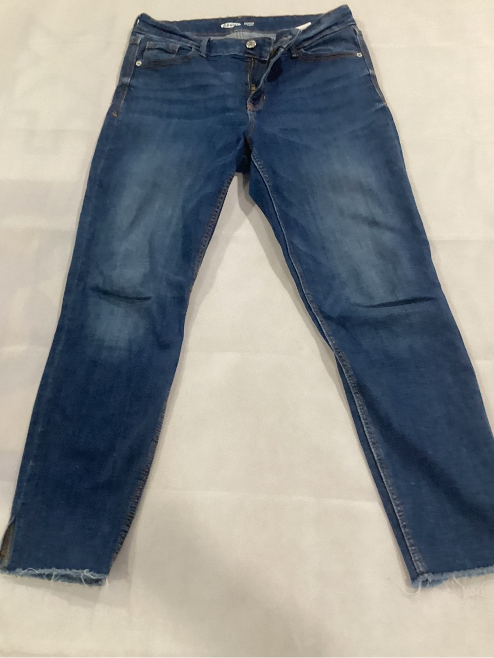 Old Navy Women's Ankle-Length Cropped Jeans in Blue size 10 #4